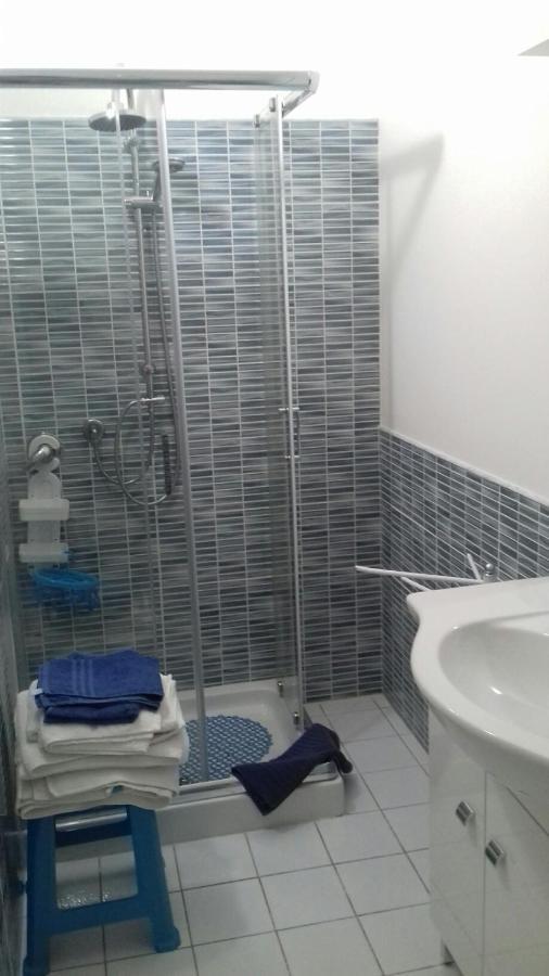 Locazioni Brevi La Rosaviola Guest Rooms Теулада Екстер'єр фото